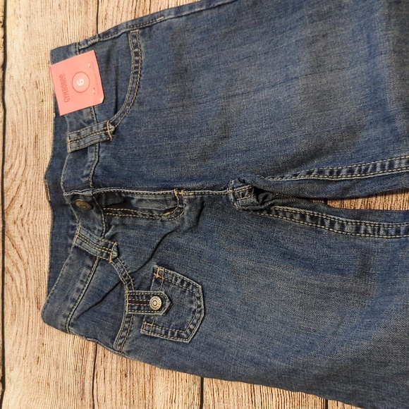 Brand New Gymboree Size 6 Jeans With Ribbon & Ladybug Accent - Picture 3 of 5